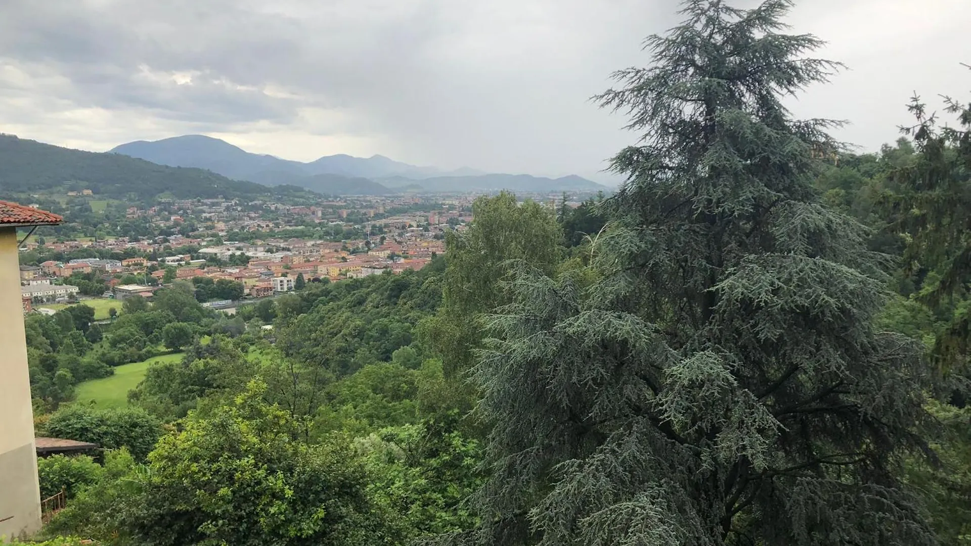 Apartment Residence Castagneta Bergamo
